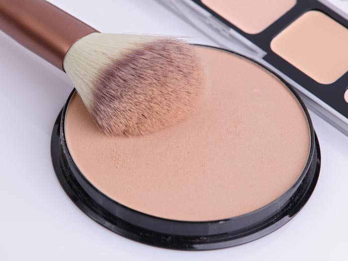 benefits of using compact powder