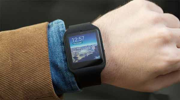 Bluetooth enabled Smart Watch- Switch between Modes of Functioning