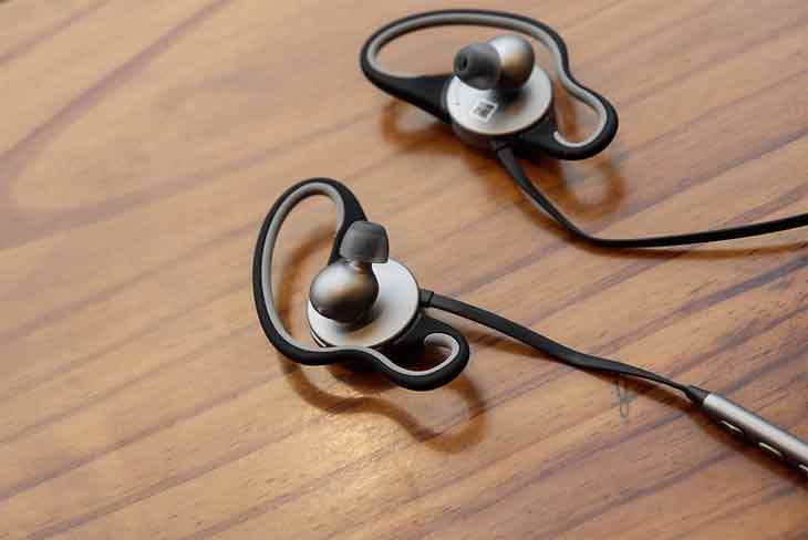 How to Connect Bluetooth Earphones to Phone